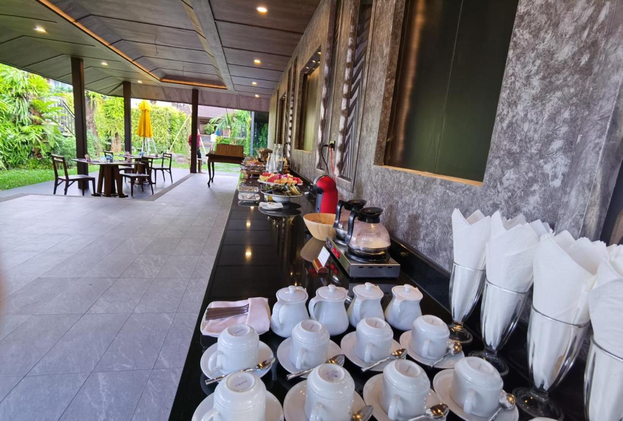 더 클리프 엘레강스 리조트 Ao Nang 외부 사진